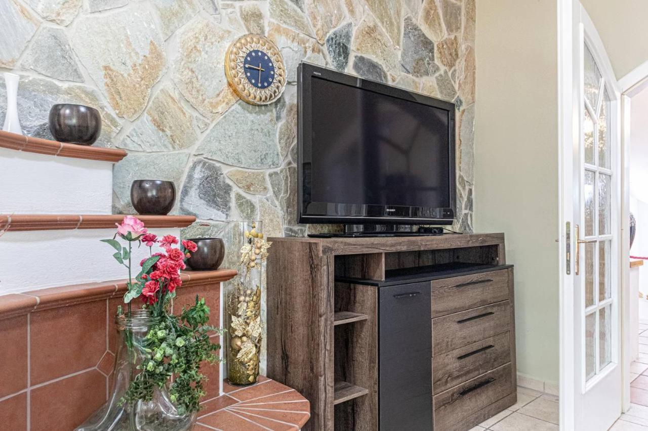 Cozy Room In Amazing House Відень Екстер'єр фото